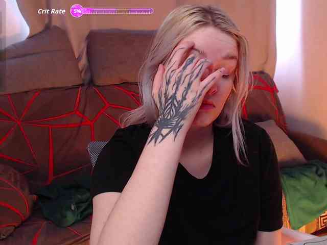 CherryNight666 webcam