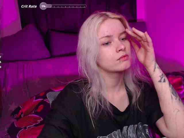 CherryNight666 webcam