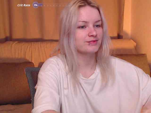 CherryNight666 webcam