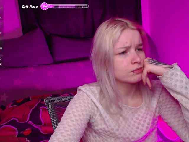 CherryNight666 webcam