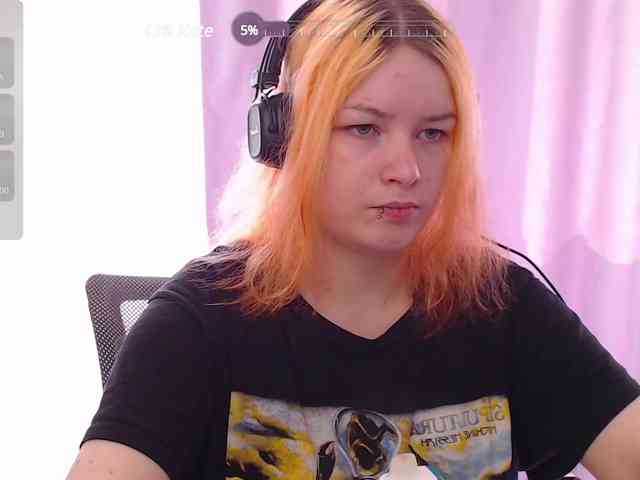 CherryNight666 webcam