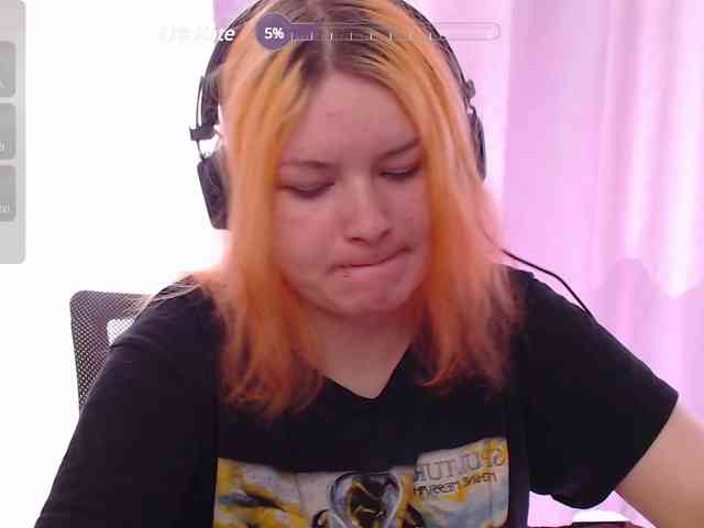CherryNight666 webcam