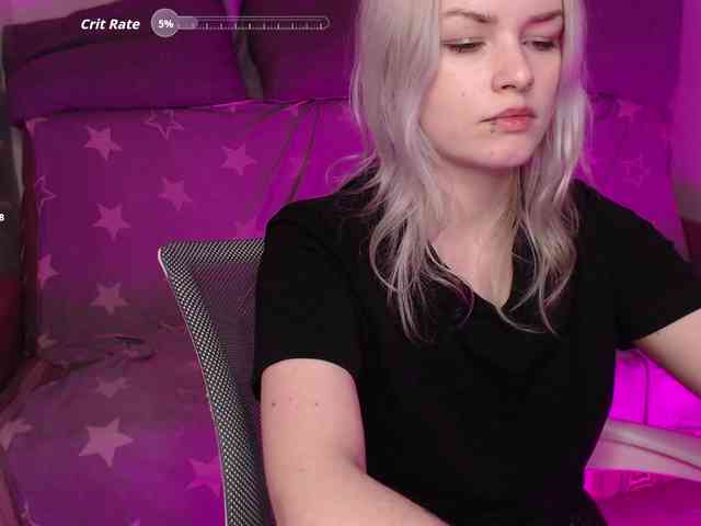 CherryNight666 webcam