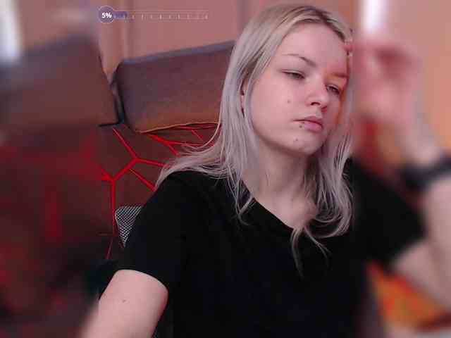 CherryNight666 webcam