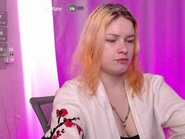 CherryNight666 webcam