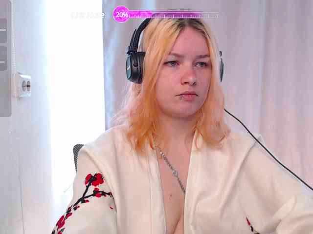 CherryNight666 webcam