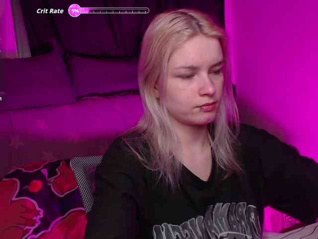 CherryNight666 webcam