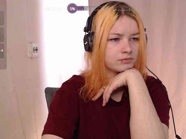 CherryNight666 webcam