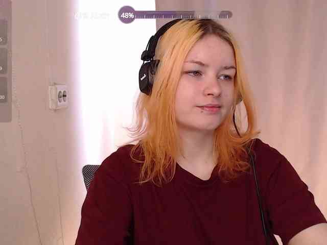CherryNight666 webcam