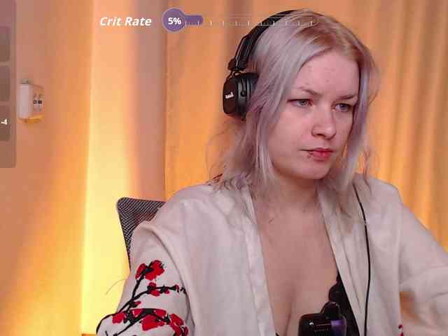 CherryNight666 webcam