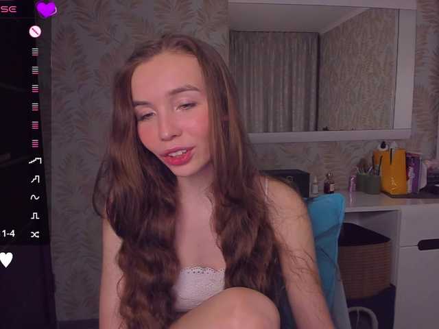 YonaBones's BongaCams show and profile