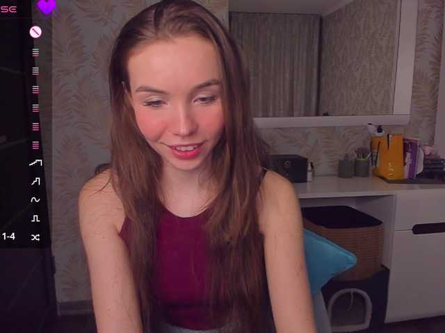 YonaBones's BongaCams show and profile