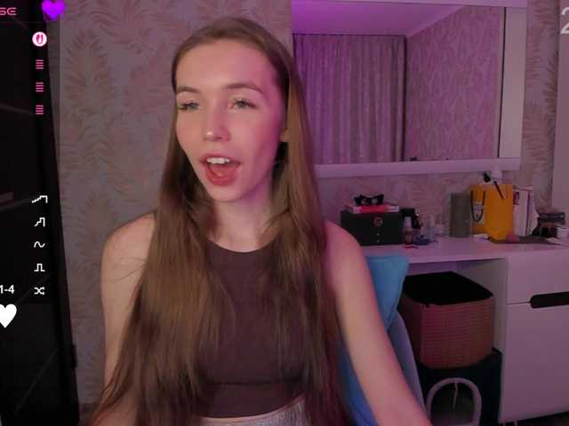 YonaBones's BongaCams show and profile