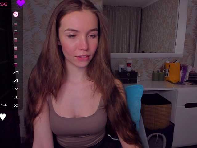 YonaBones's BongaCams show and profile