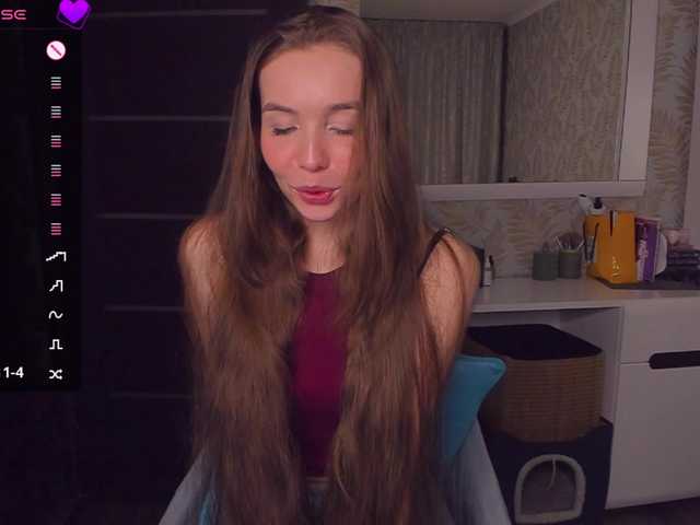 YonaBones's BongaCams show and profile