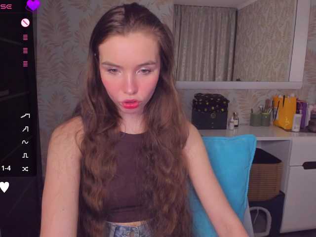 YonaBones's BongaCams show and profile