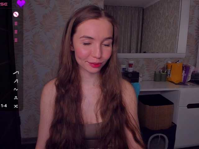 YonaBones's BongaCams show and profile