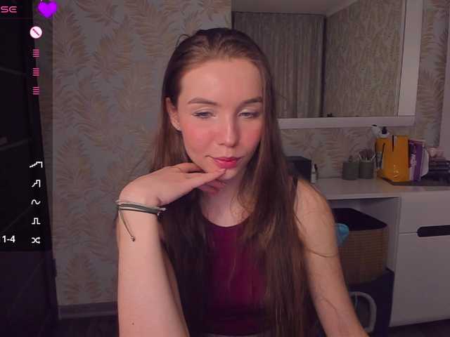 YonaBones's BongaCams show and profile