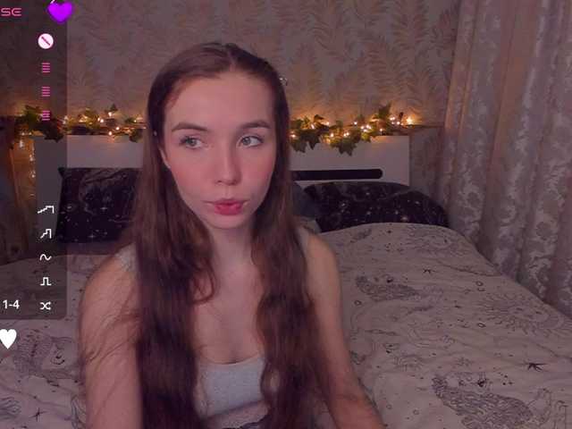 YonaBones's BongaCams show and profile