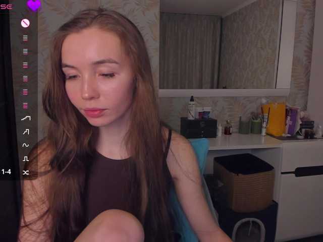 YonaBones's BongaCams show and profile