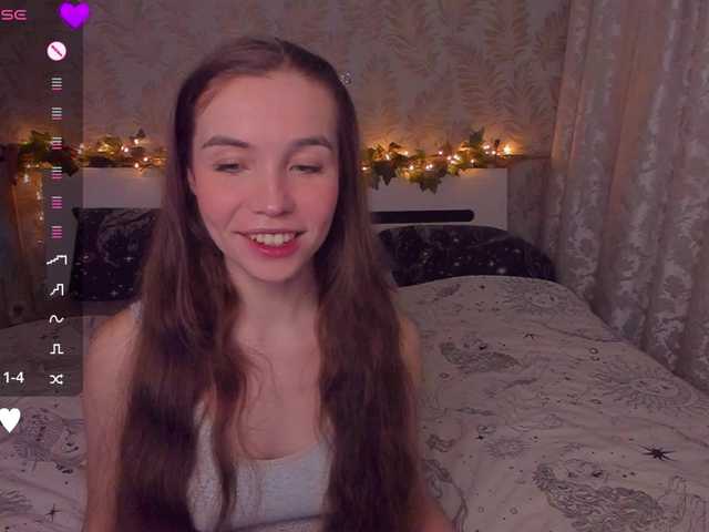 YonaBones's BongaCams show and profile