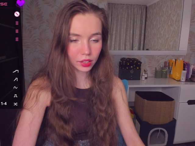 YonaBones's BongaCams show and profile