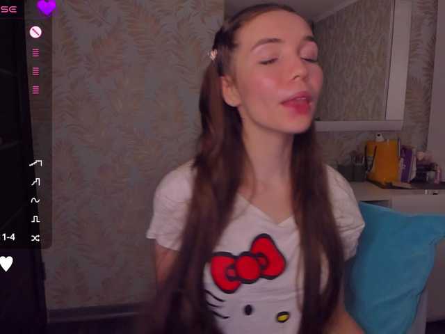 YonaBones's BongaCams show and profile