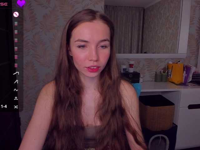 YonaBones's BongaCams show and profile