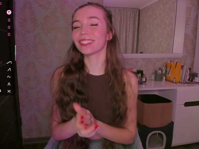 YonaBones's BongaCams show and profile