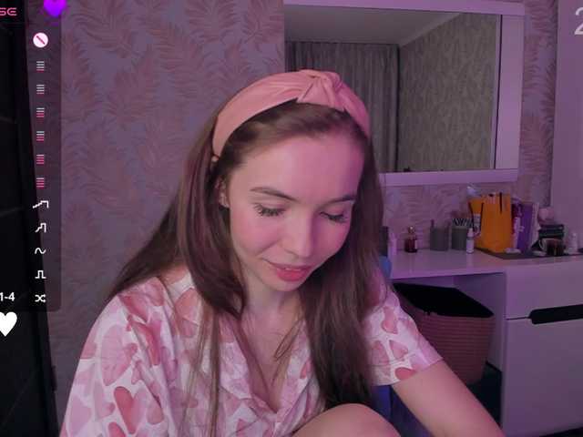 YonaBones's BongaCams show and profile