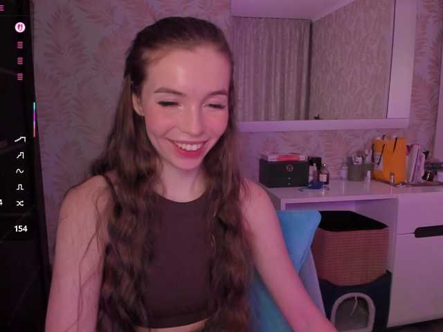 YonaBones's BongaCams show and profile