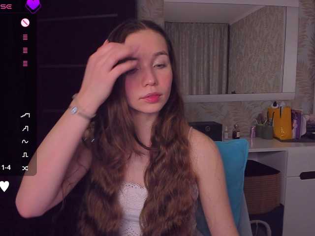 YonaBones's BongaCams show and profile