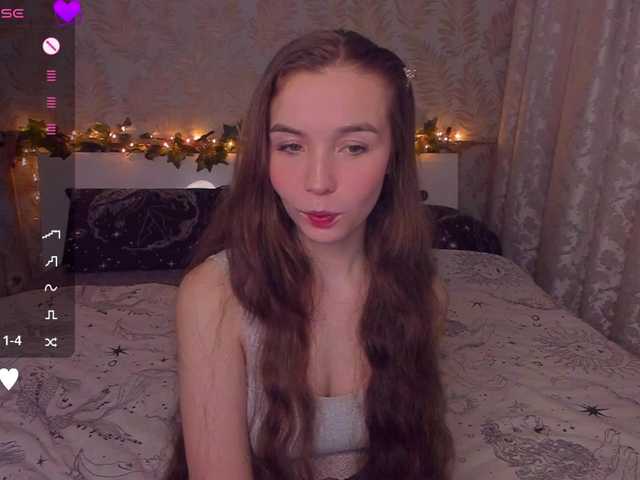 YonaBones's BongaCams show and profile