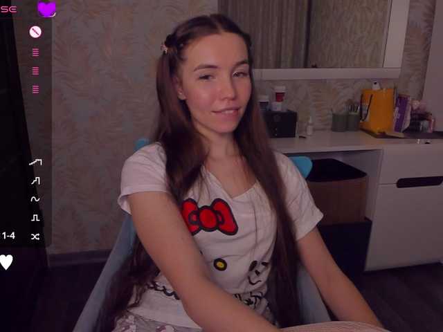 YonaBones's BongaCams show and profile