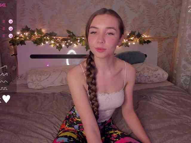 YonaBones webcam