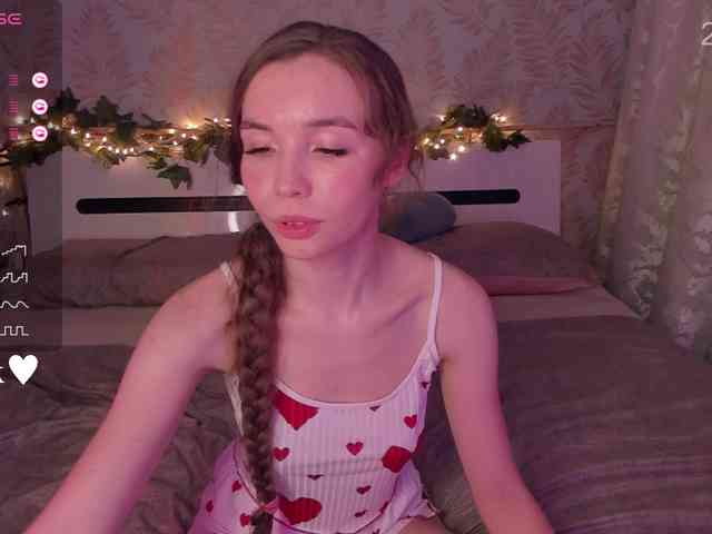 YonaBones webcam