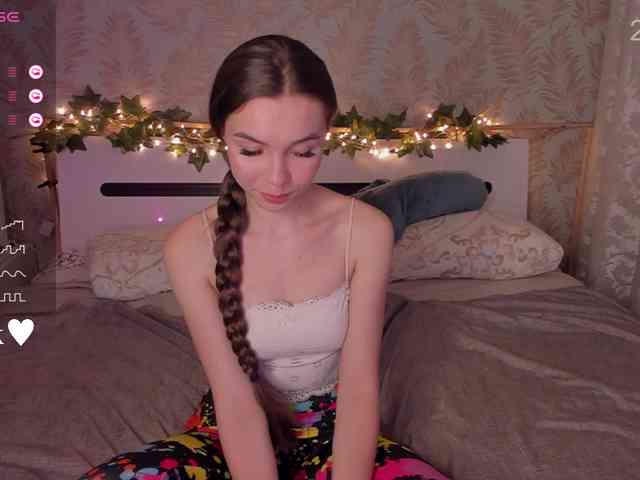 YonaBones webcam