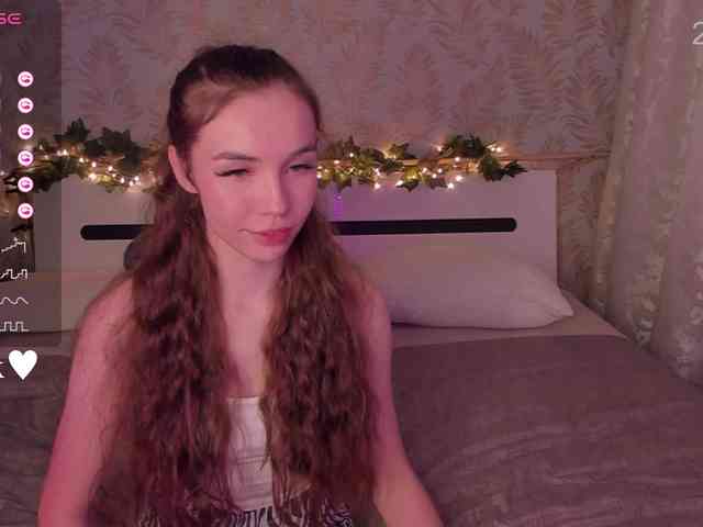 YonaBones webcam