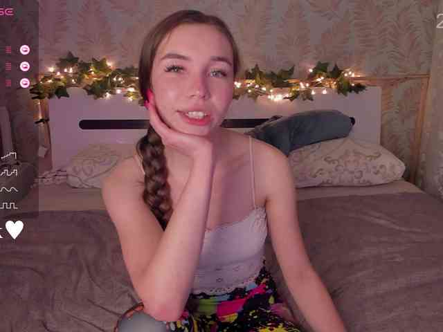 YonaBones webcam