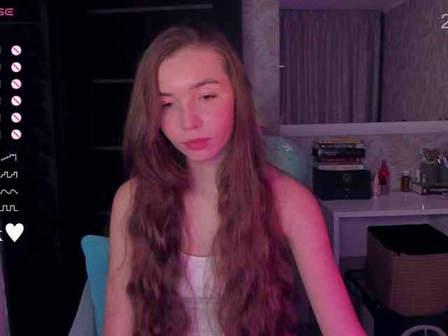 YonaBones webcam
