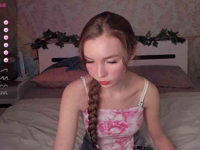 YonaBones webcam