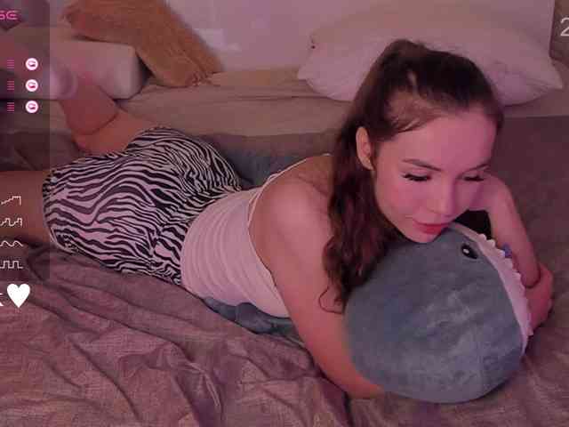 YonaBones webcam