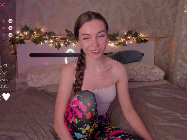 YonaBones webcam
