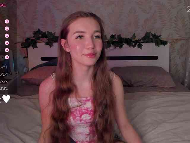 YonaBones webcam