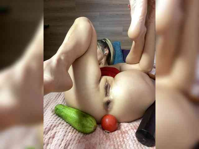ALISAMAKS's webcam live show