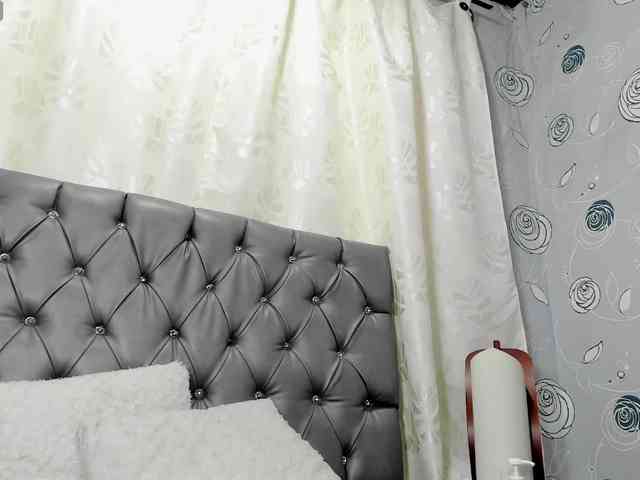 lunaeva23 webcam