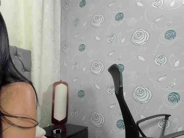 lunaeva23 webcam