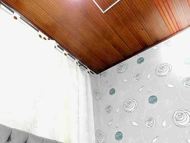 lunaeva23 webcam