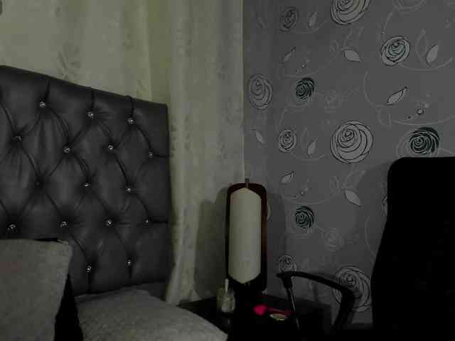lunaeva23 webcam