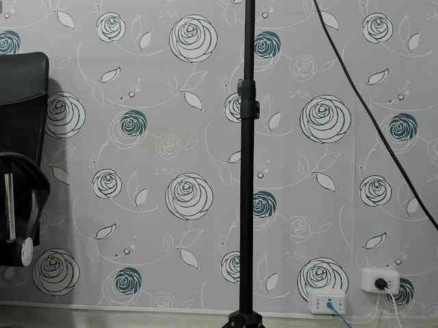 lunaeva23 webcam